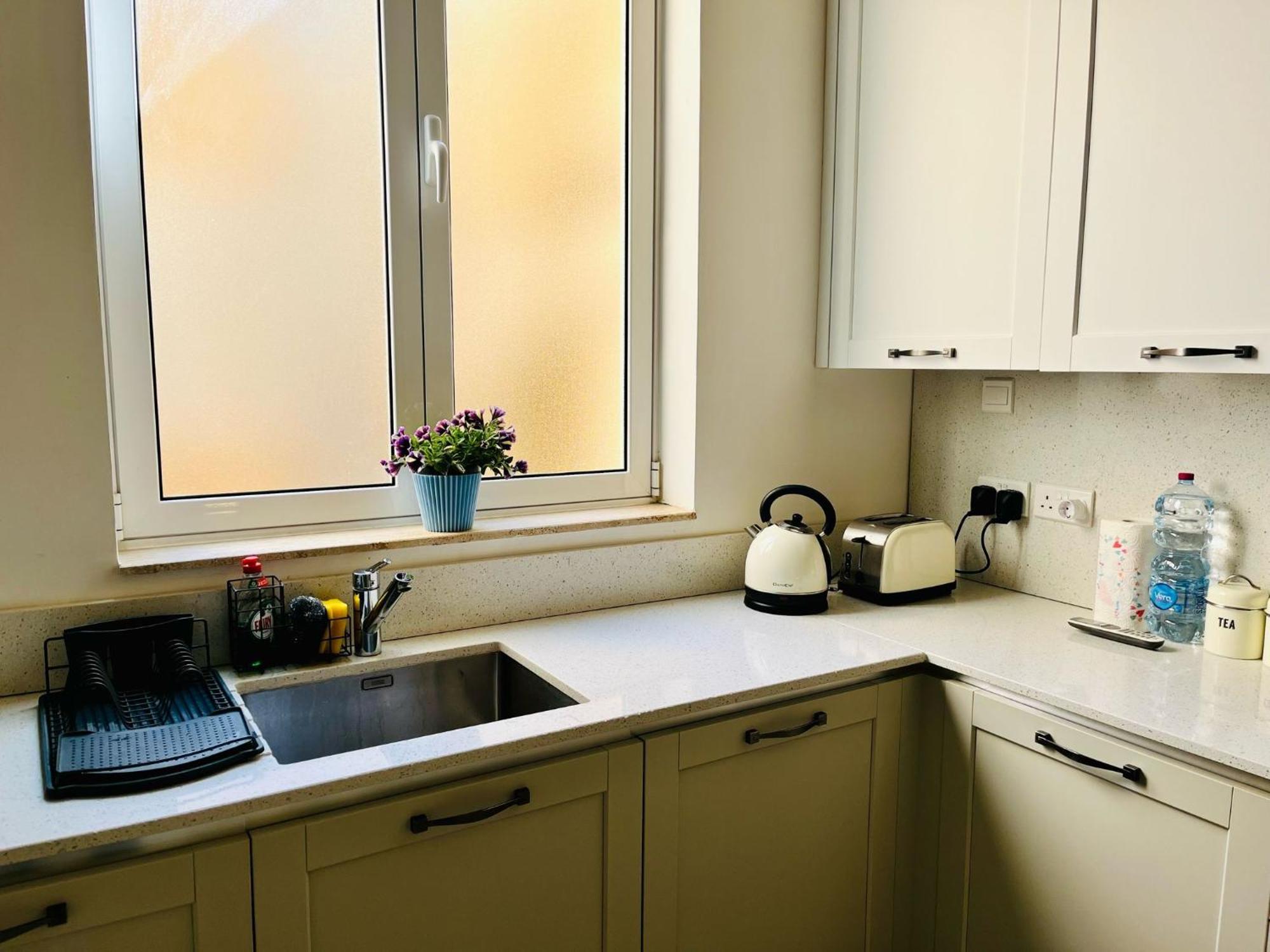 Cozy Charming Apartment In Old Bakery Street Валета Екстериор снимка